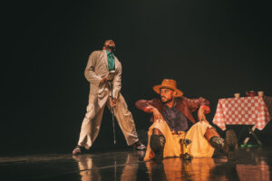 Obra "(DES)CONSERTEM os seus cor-ações", encenada no Centro Cultural Olido em 8 de novembro de 2025. Foto: Carlos Spinello