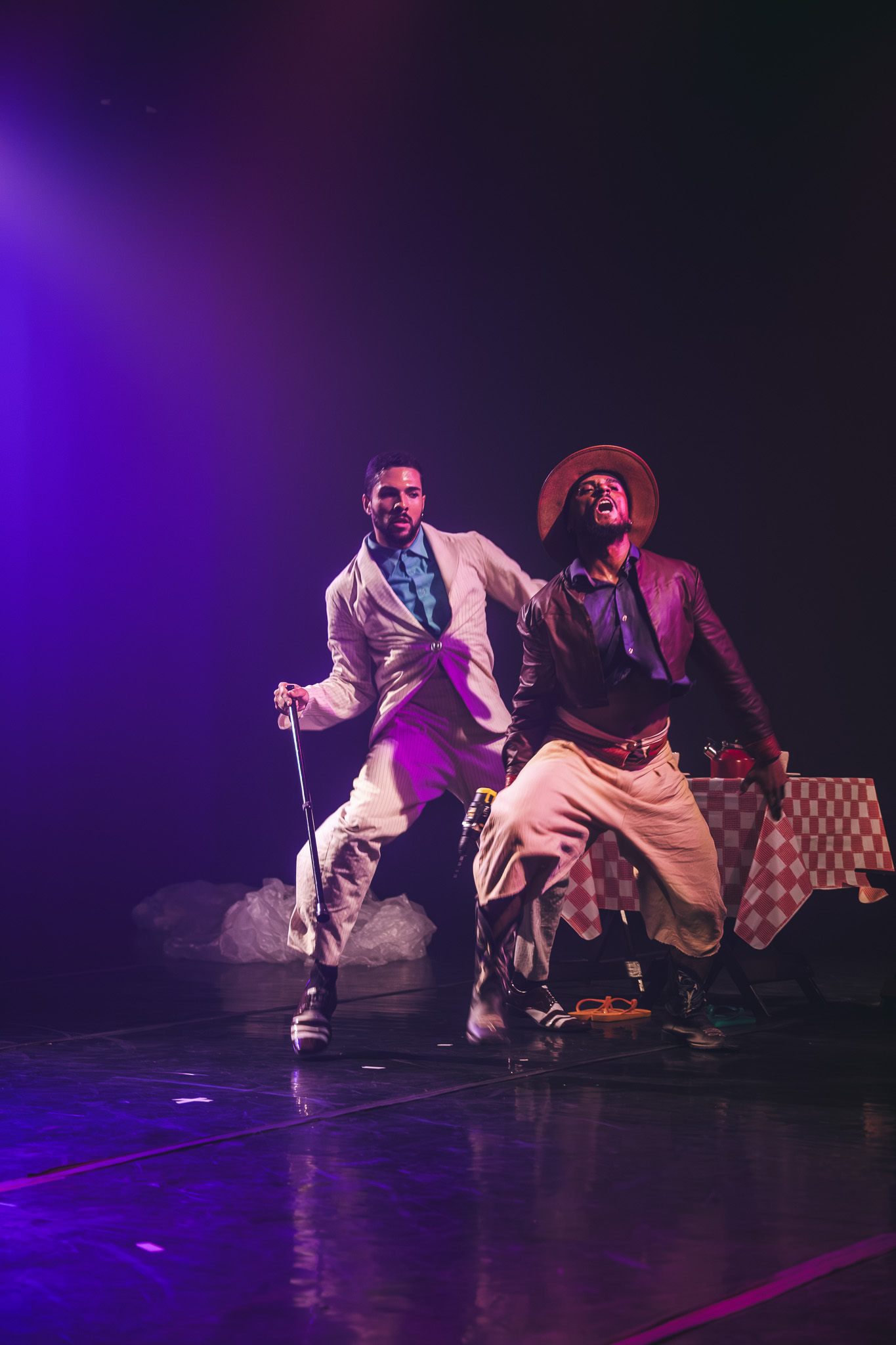 Obra "(DES)CONSERTEM os seus cor-ações", encenada no Centro Cultural Olido em 8 de novembro de 2025. Foto: Carlos Spinello