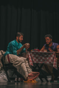 Obra "(DES)CONSERTEM os seus cor-ações", encenada em Salto (SP) em 10 de novembro de 2025. Foto: Carlos Spinello