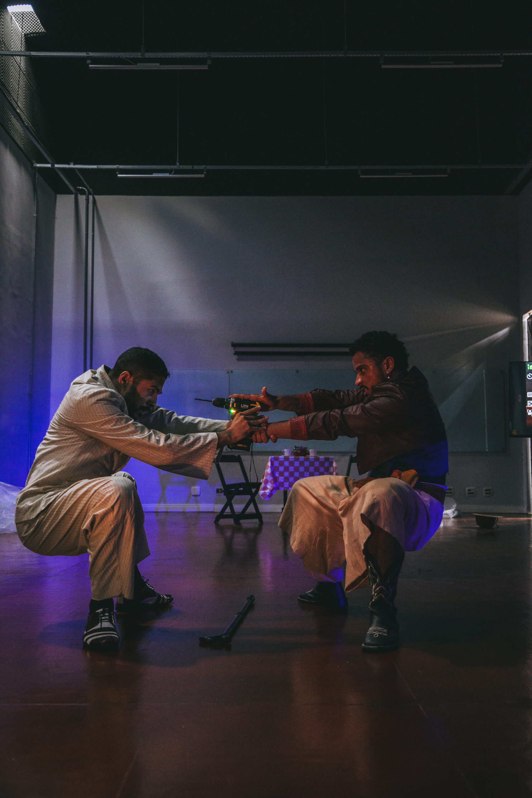 Obra "(DES)CONSERTEM os seus cor-ações" encenada na Universidade Anhembi Morumbi. Foto: Carlos Spinello