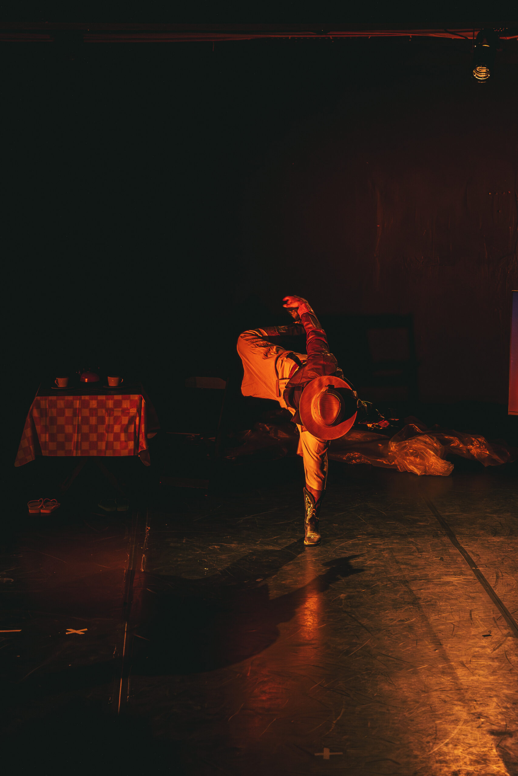 Obra "(DES)CONSERTEM os seus cor-ações" encenada no CRD em 5 de novermbro de 2025. Foto: Carlos Spinello