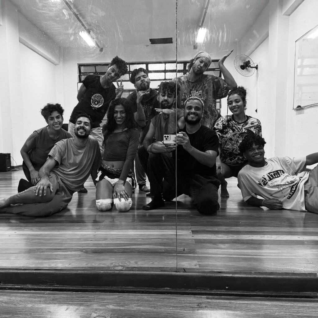 Imagem dos participantes da oficinade Vinnycias